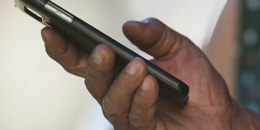 policia-de-sp-faz-operacao-contra-receptacao-de-celulares-roubados