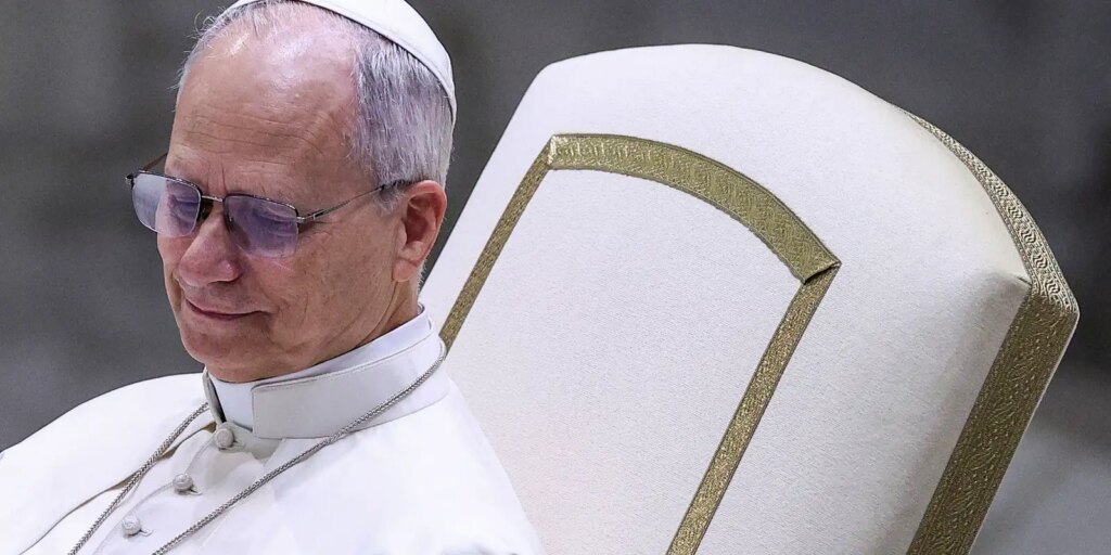 papa-leao-xiv-diz-que-o-mundo-esta-devastado-por-um-punhado-de-tiranos