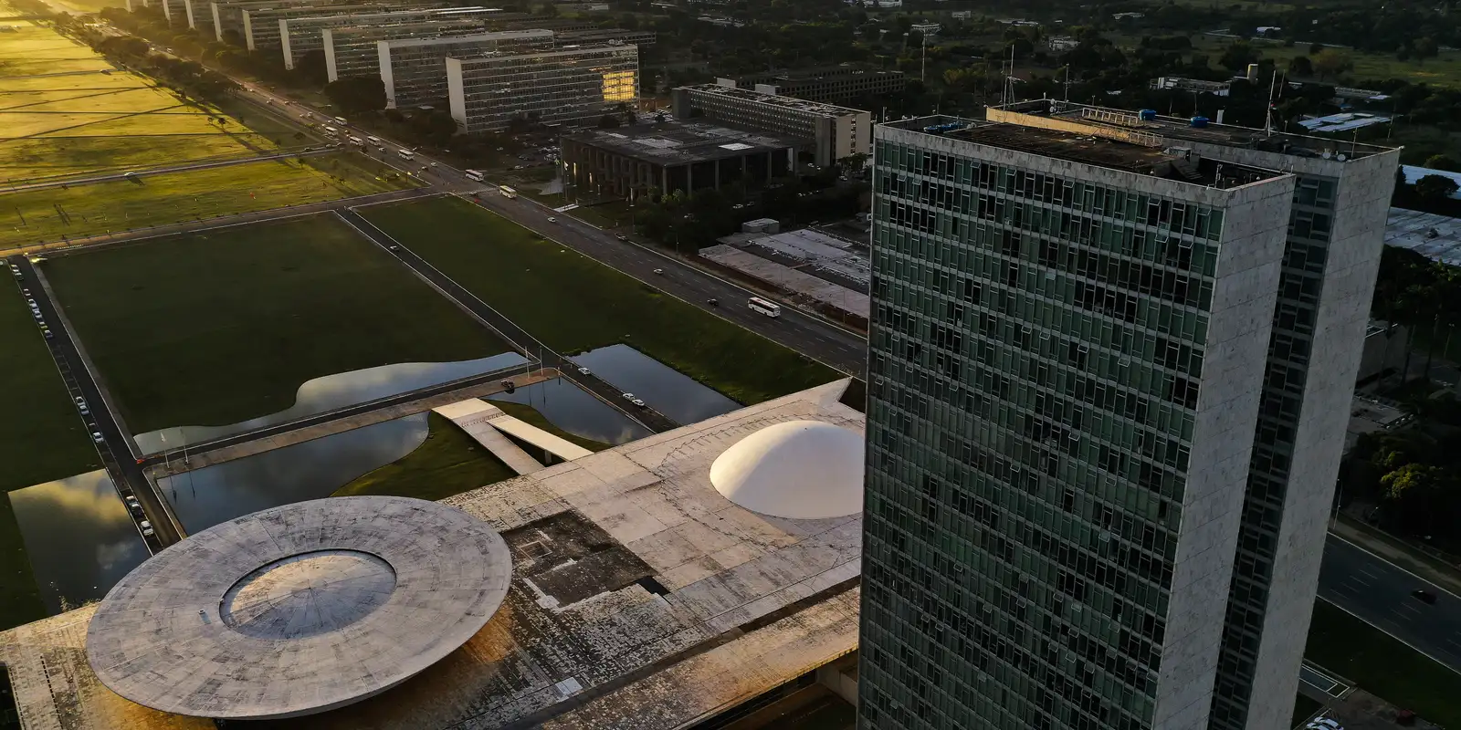 eleicoes-2026:-saiba-quais-sao-as-atribuicoes-de-senadores-e-deputados