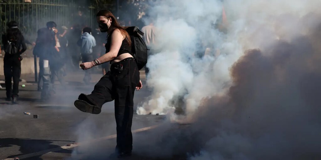 estudantes-franceses-voltam-a-protestar-por-melhorias-na-educacao