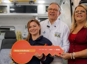 2026-05-11_isabelly-carvalho-participa-da-entrega-de-nova-ambulancia-do-samu-para-limeira_1