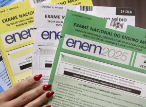 tv-brasil-acompanha-ao-vivo-segundo-dia-do-enem-com-boletins