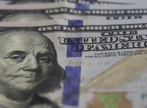 dolar-sobe-para-r$-5,33-com-espera-de-dados-economicos-nos-eua