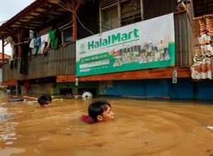 chuvas-e-inundacoes-que-devastaram-a-asia-deixam-mais-de-mil-mortos