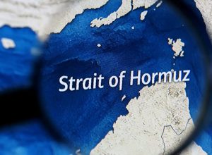 em-meio-a-negociacoes,-ira-retoma-bloqueio-do-estreito-de-ormuz