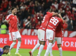 inter-faz-2-a-0-no-fluminense-e-se-distancia-do-z4-do-brasileirao