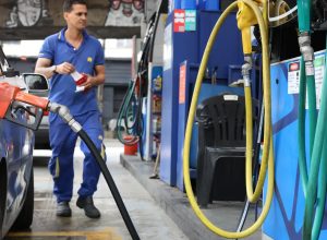 governo-propoe-subvencao-da-gasolina-em-r$-0,44-por-litro