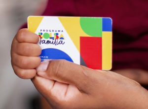caixa-paga-bolsa-familia-a-beneficiarios-com-nis-de-final-6
