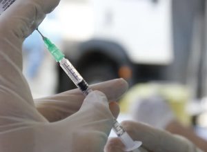 paulistanos-enfrentam-filas-para-tomar-vacina-contra-sarampo
