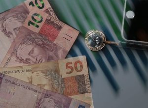 ata-do-copom-atribui-corte-da-selic-a-desaceleracao-da-economia