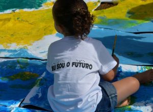 falta-de-acesso-a-creches-e-escolas-impacta-mulheres-de-favelas