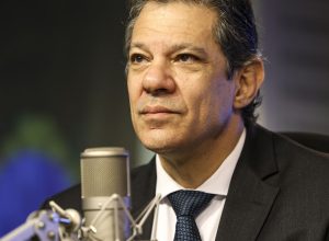 haddad-diz-que-governo-nao-pretende-mudar-regras-do-arcabouco-fiscal
